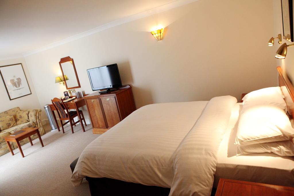 Newbury Manor Guest House Room photo