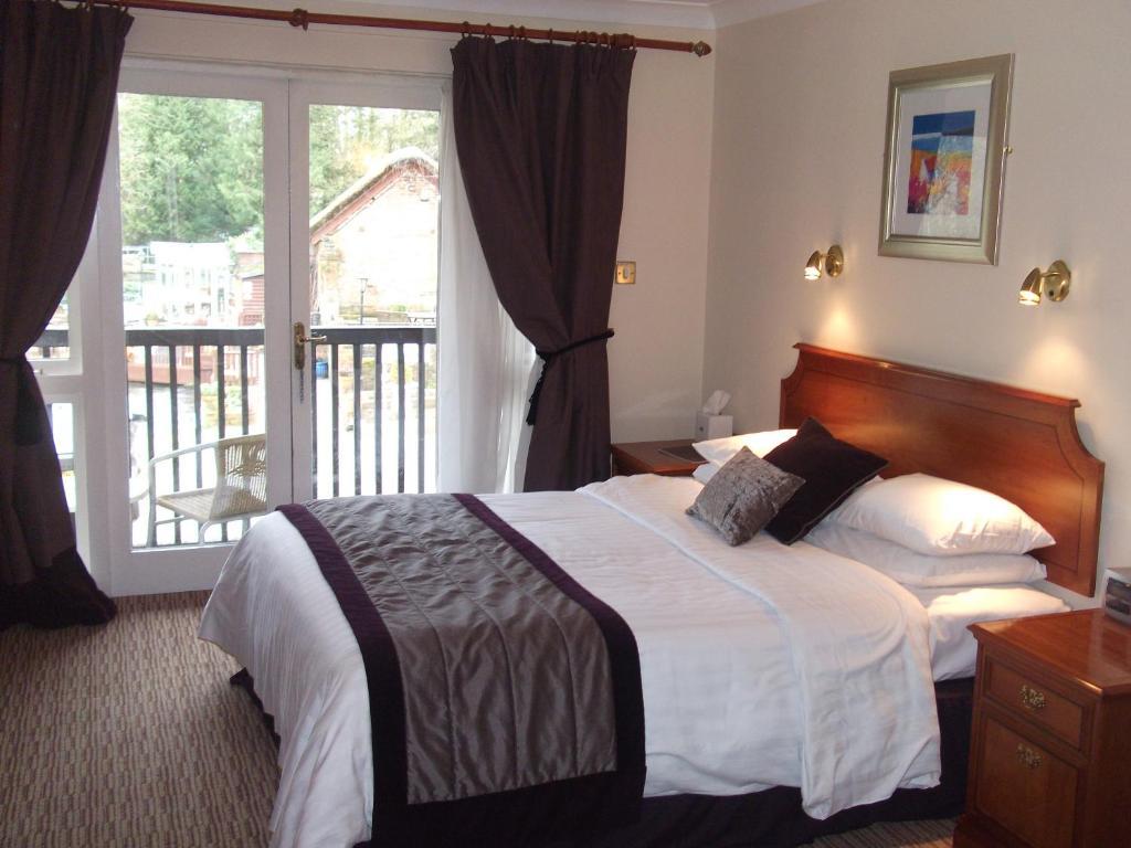 Newbury Manor Guest House Room photo